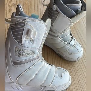 GUC Burton Snowboard Boots